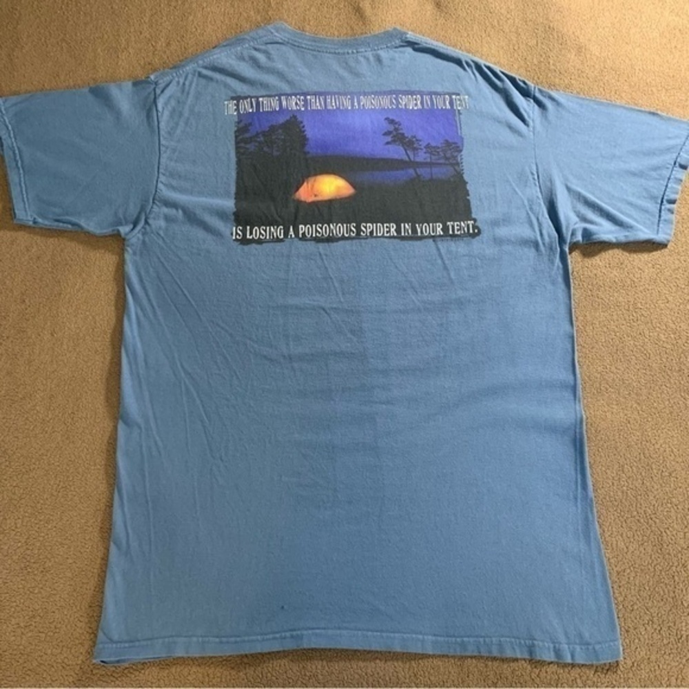 THE MOUNTAIN MOUNTAIN LIFE “WHATS WORSE THAN POISONOUS SPIDERS” BLUE XL T-SHIRT